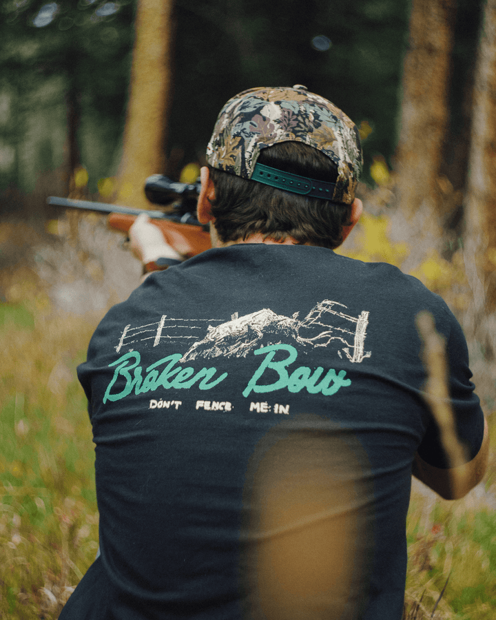 Don't Fence Me In Tee - Broken Bow Country - T-Shirt