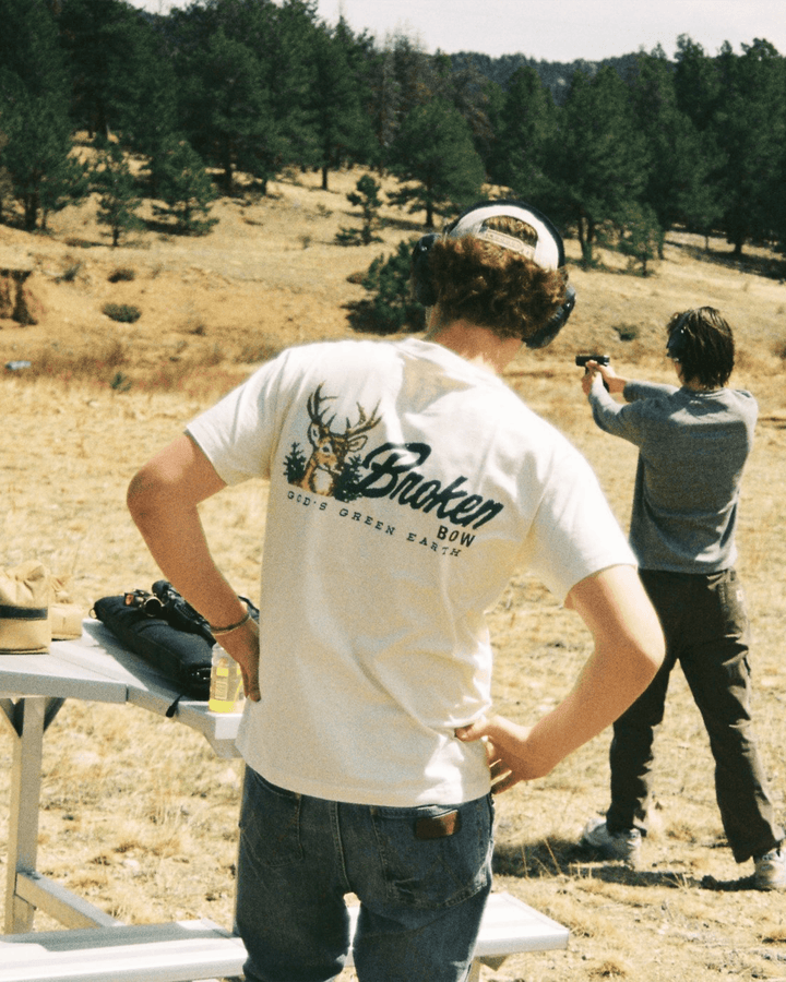 God's Green Earth Essential - Broken Bow Country - T-Shirt