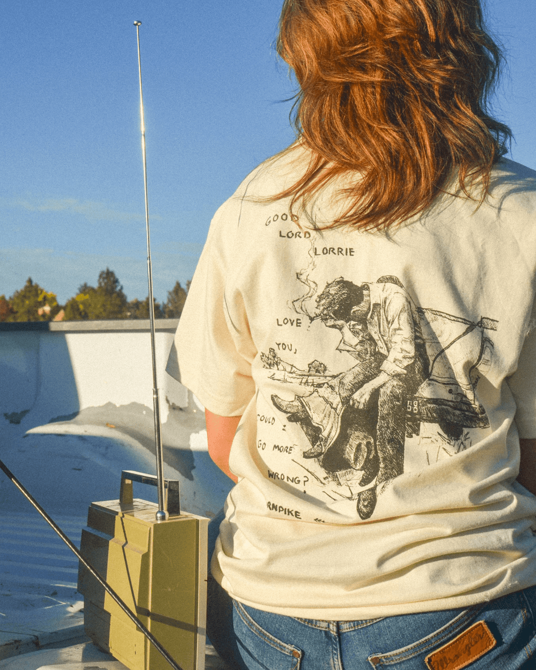 Good Lord Lorrie - Broken Bow Country - T-Shirt