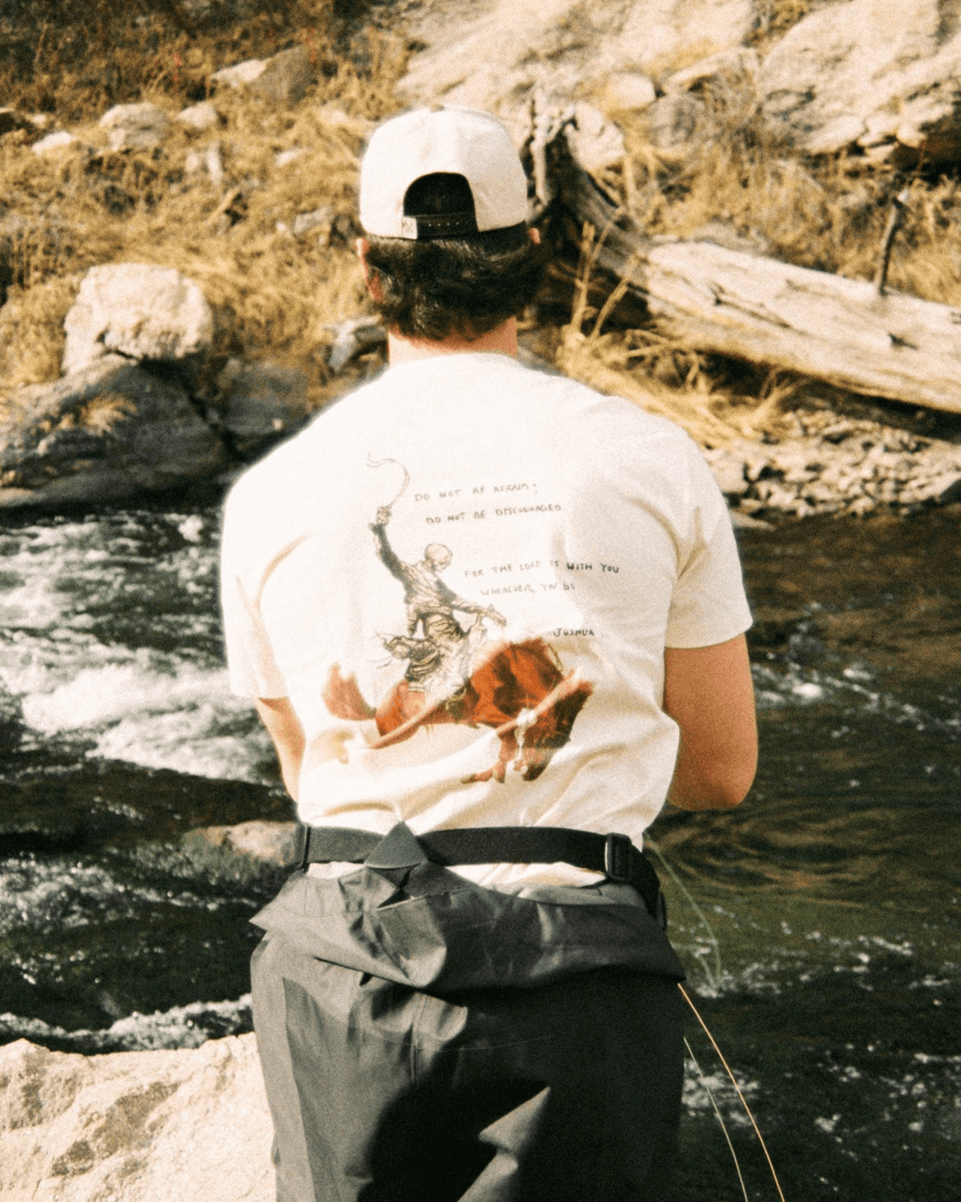 Joshua 1:9 - Broken Bow Country - T-Shirt