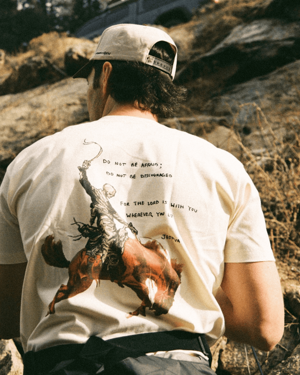 Joshua 1:9 - Broken Bow Country - T-Shirt