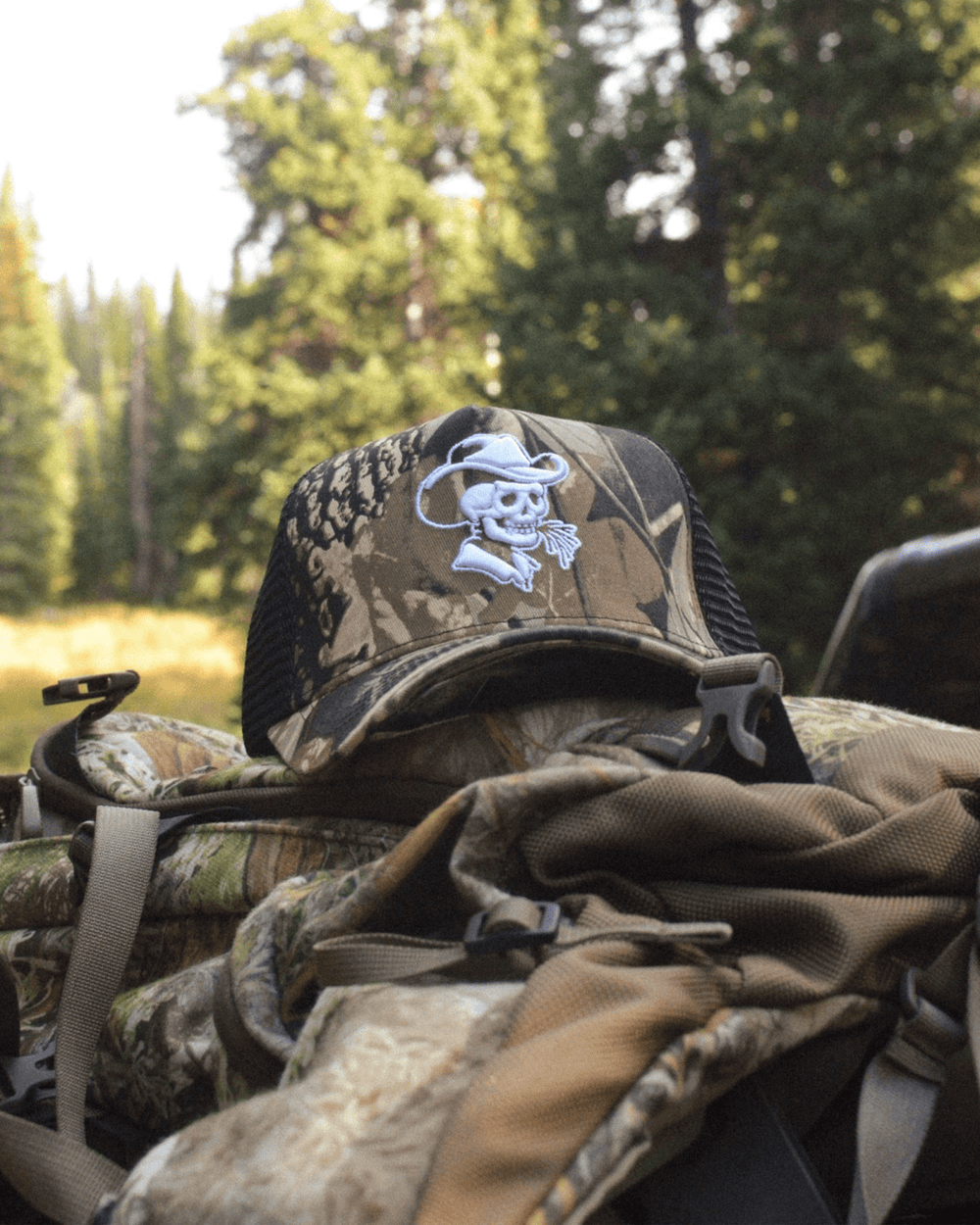 Retro - Camo Trucker - Broken Bow Country - Hats
