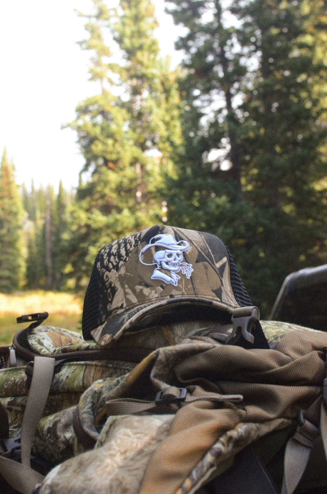 Retro - Camo Trucker - Broken Bow Country - Hats