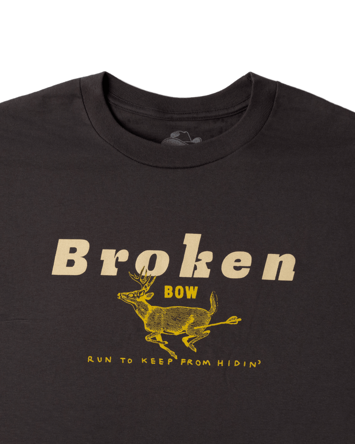 Runnin' Buck Coal - Broken Bow Country - T-Shirt