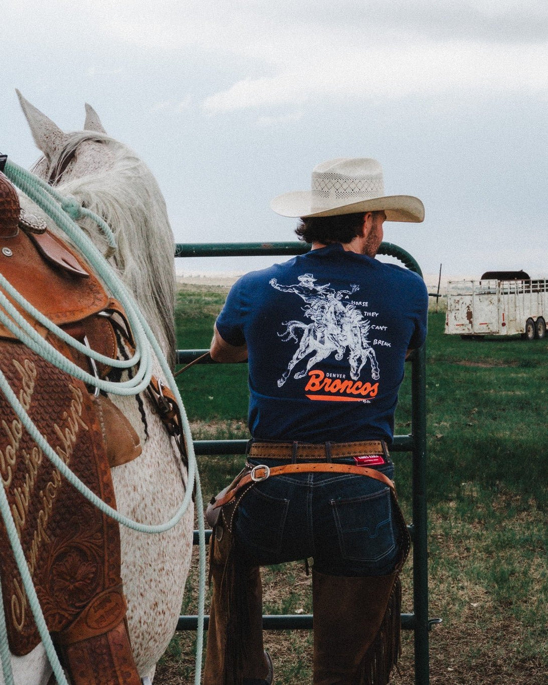 Wild Horse Tee - Broken Bow Country - T-Shirt